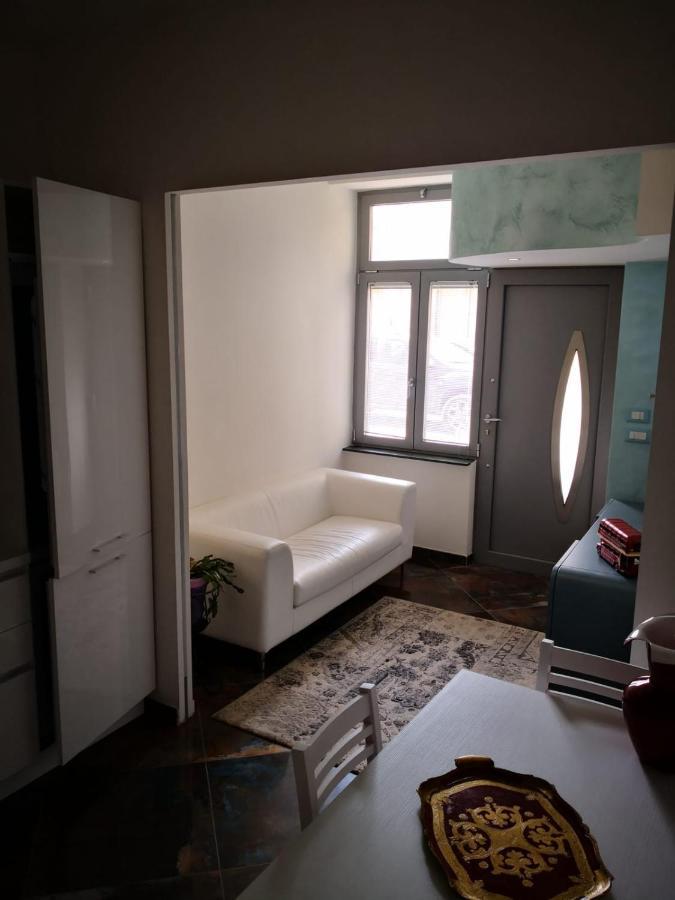 Appartement La Casa Di Valentina à Vado Ligure Extérieur photo