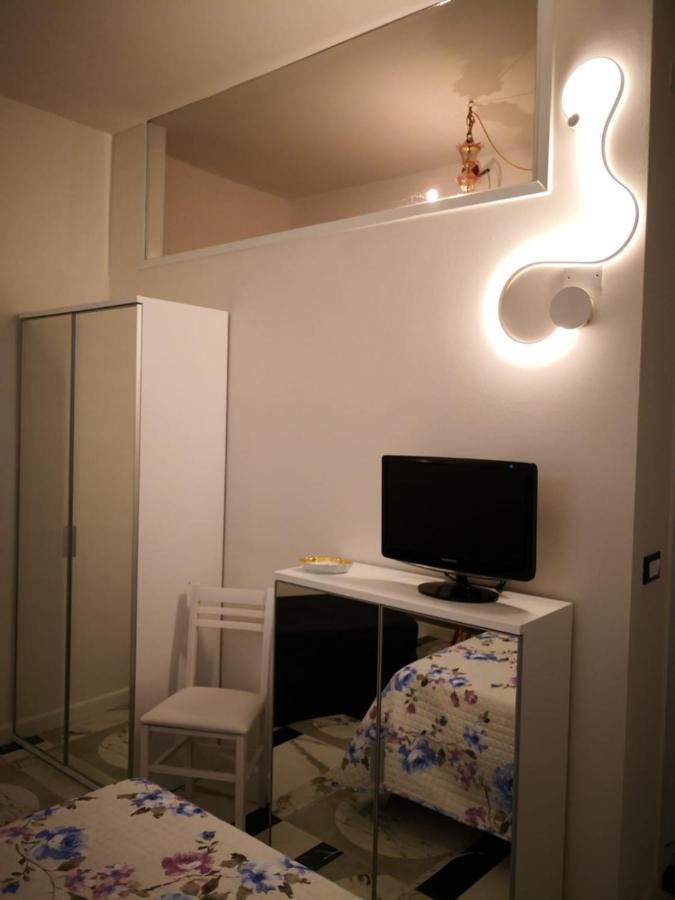 Appartement La Casa Di Valentina à Vado Ligure Extérieur photo